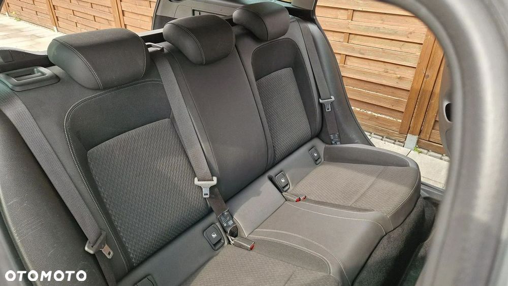 Opel Astra - 10