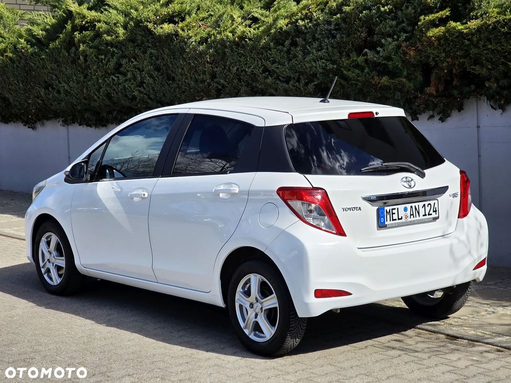 Toyota Yaris 1.33 VVT-i Edition 2014 - 5