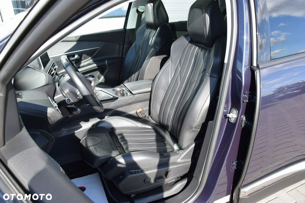 Peugeot 5008 - 17