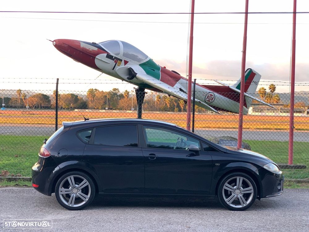 SEAT Leon 2.0 TDI FR DPF - 9