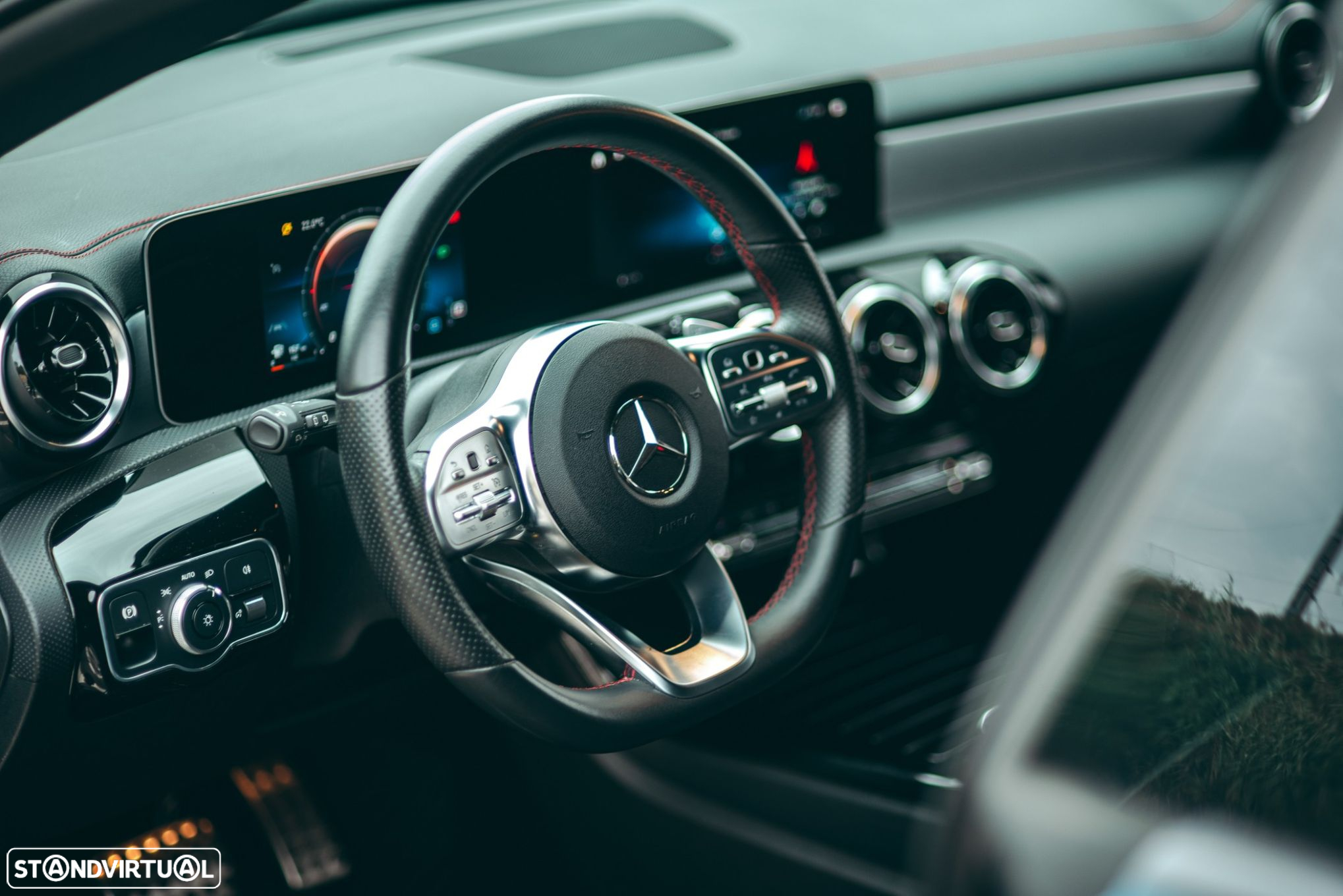 Mercedes-Benz CLA 180 d Shooting Brake AMG Line Aut. - 22