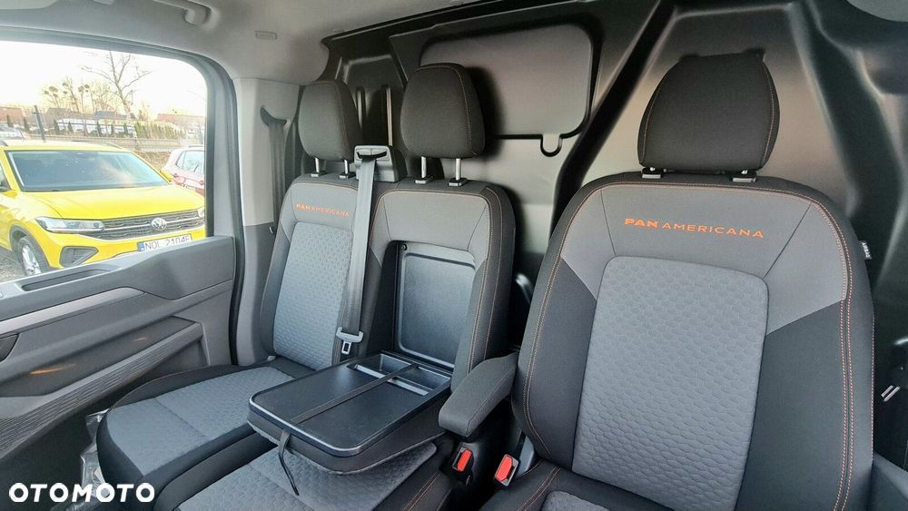 Volkswagen Transporter - 23
