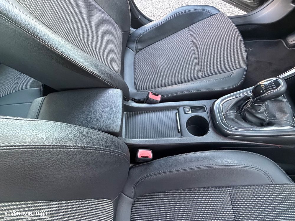Opel Astra 1.7 CDTi Cosmo Start/Stop - 11