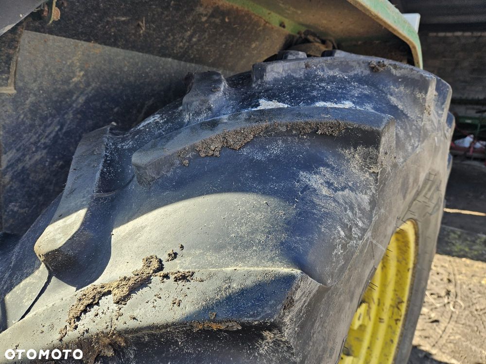 John Deere 3650 - 12