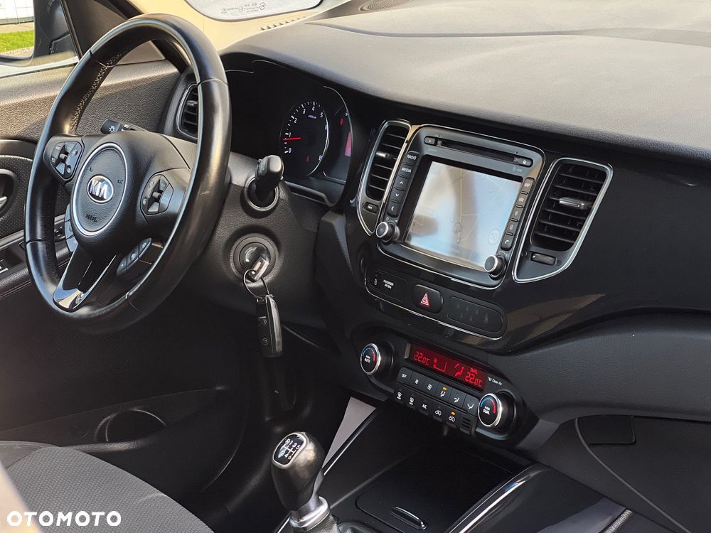Kia Carens 1.6 GDI XL 7os - 32