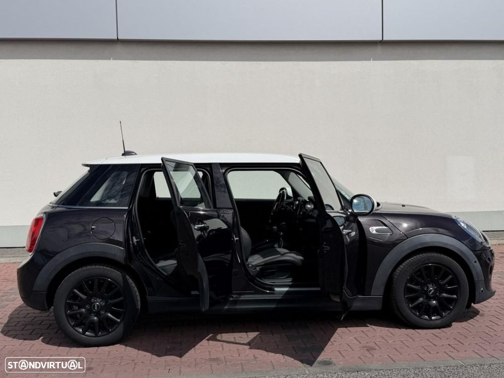 MINI 5 Portas Cooper D 4Business - 25