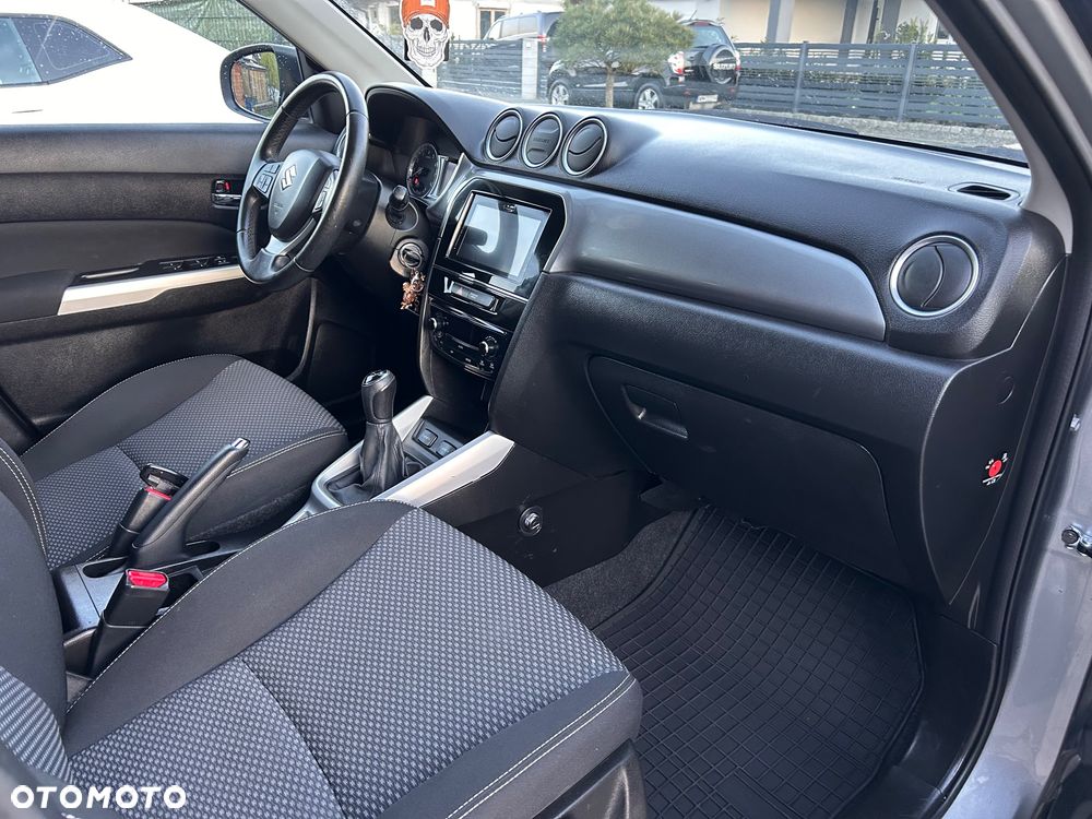 Suzuki Vitara 1.6 Comfort 2WD - 9
