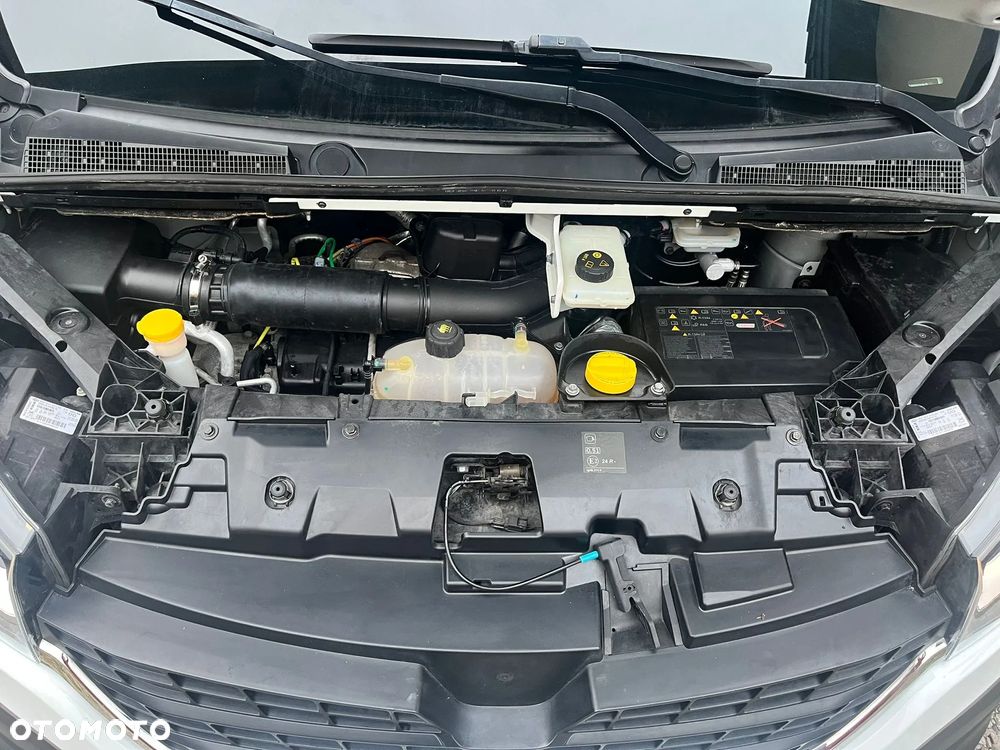 Renault Trafic - 19