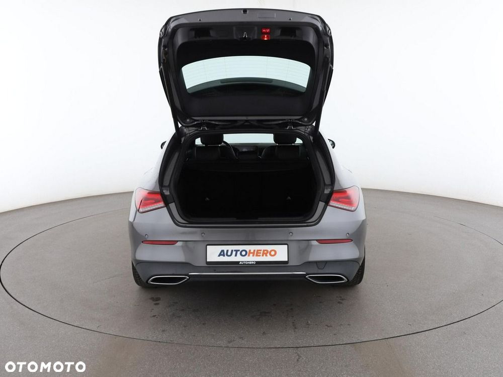 Mercedes-Benz CLA 180 Progressive - 20