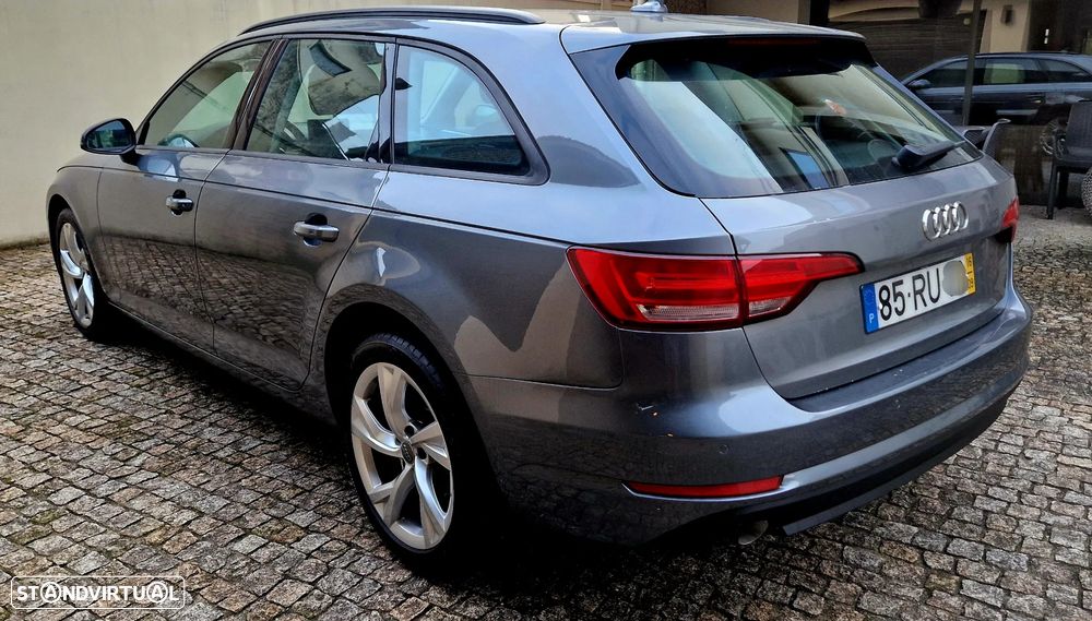 Audi A4 Avant 2.0 TDI Advance - 5