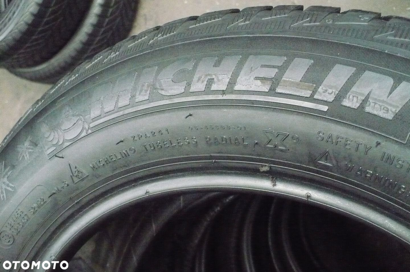 2x MICHELIN Alpin 5 ZP RFT 205/60R16 5,6mm 6,1mm 2022 - 3