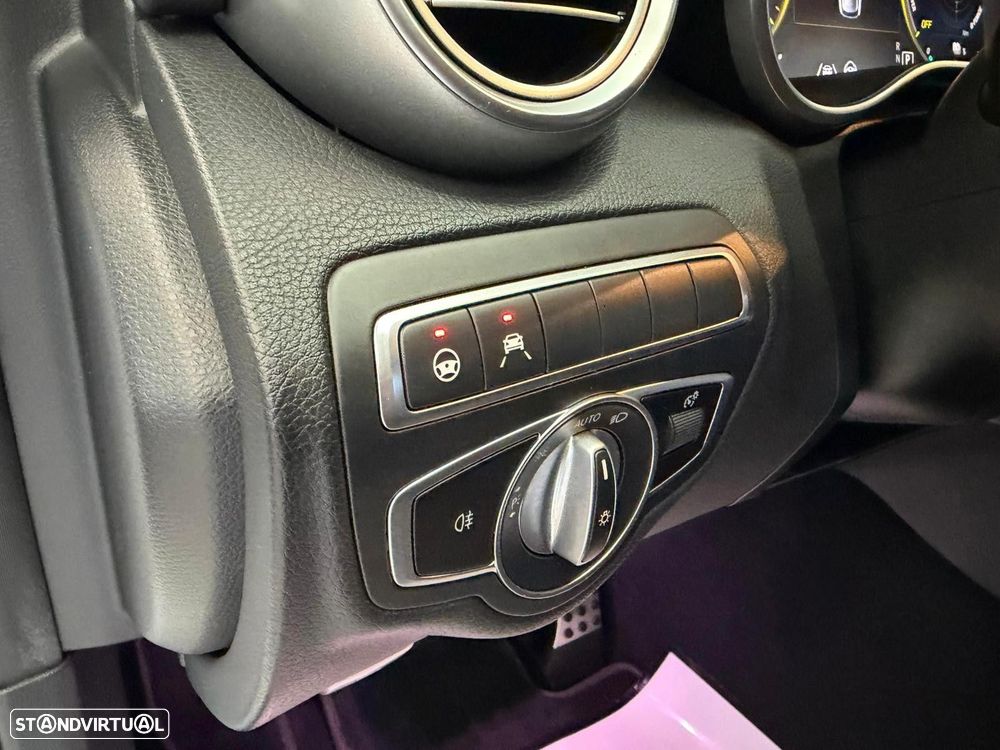 Mercedes-Benz C 300 de AMG Line - 17