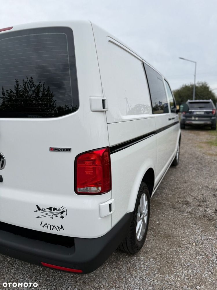 Volkswagen Transporter - 18
