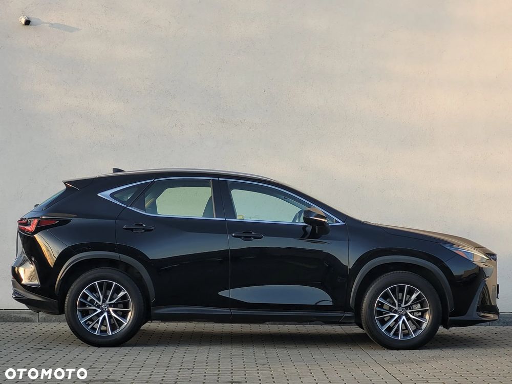 Lexus NX 350h Elegance 2WD - 10