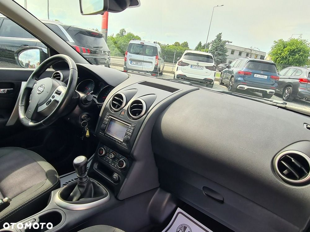 Nissan Qashqai 1.6 dCi Tekna S&S - 26
