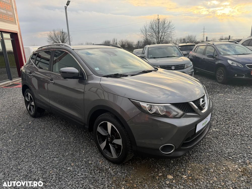 Nissan Qashqai 1.6 DCI Xtronic TEKNA - 2