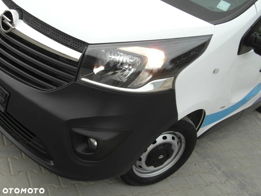 Opel VIVARO L2H2 MAXI - 2