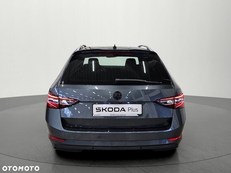 Skoda Superb 2.0 TDI 4x4 Style DSG - 6