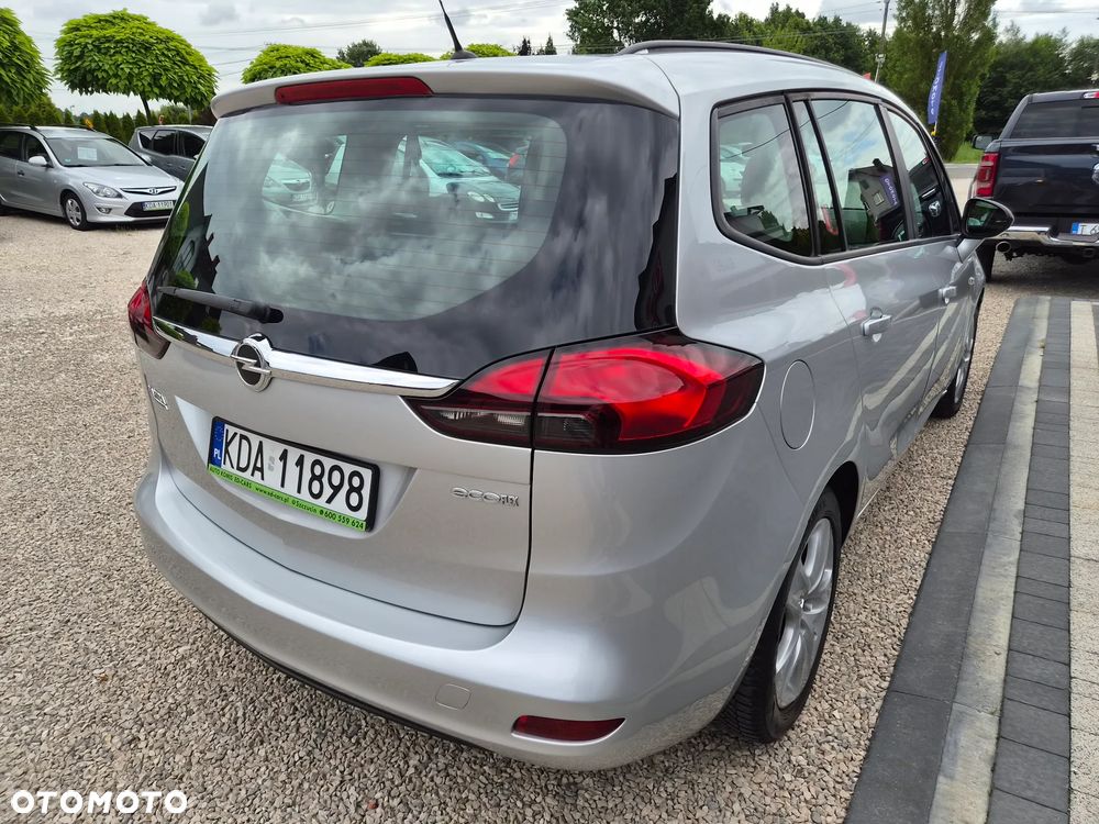 Opel Zafira - 9