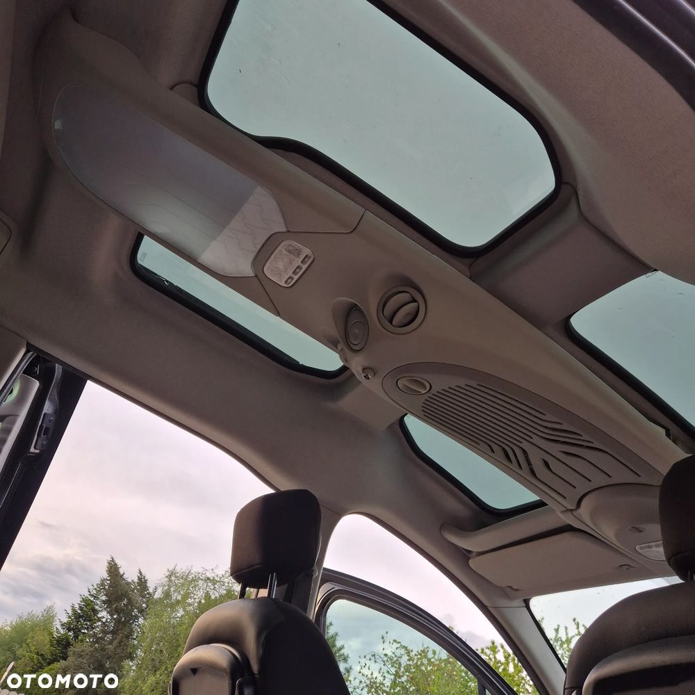 Citroën Berlingo Multispace PureTech 110 SHINE - 18