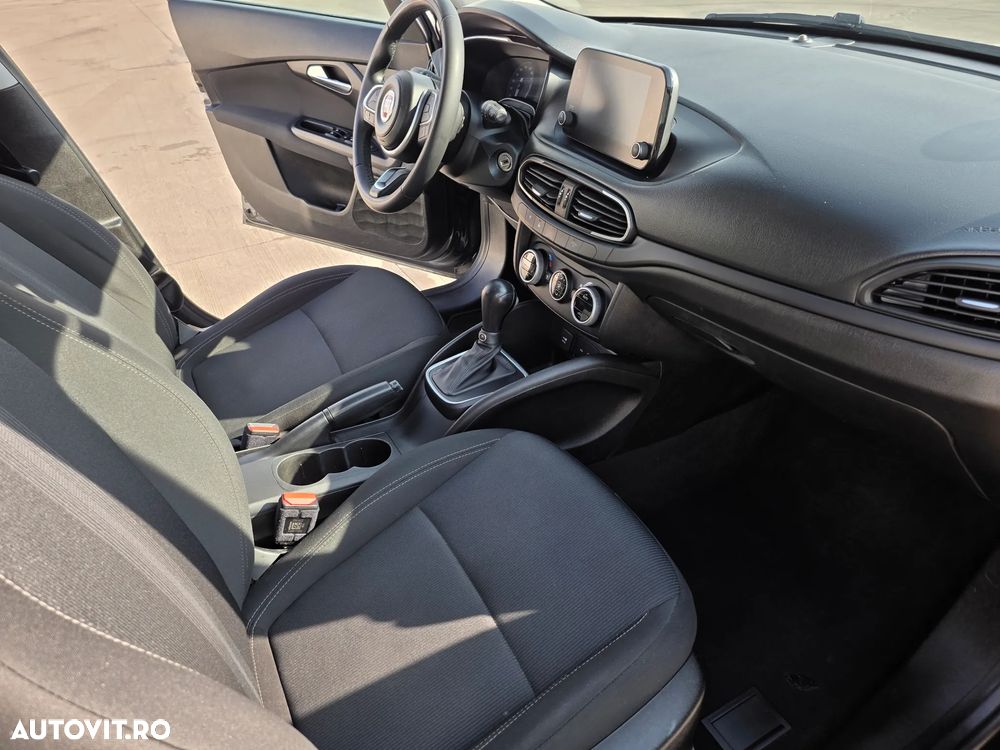 Fiat Tipo 1.5 130 CP MHEV DCT7 Cross - 6