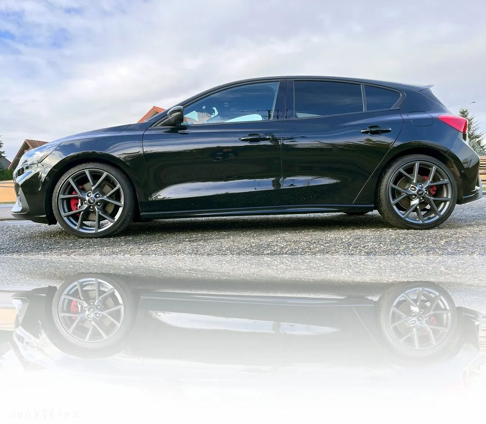 Ford Focus 2.0 EcoBlue S&S ST - 6