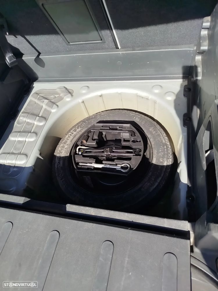 Peugeot 3008 1.6 e-HDi Allure 2-Tronic - 24