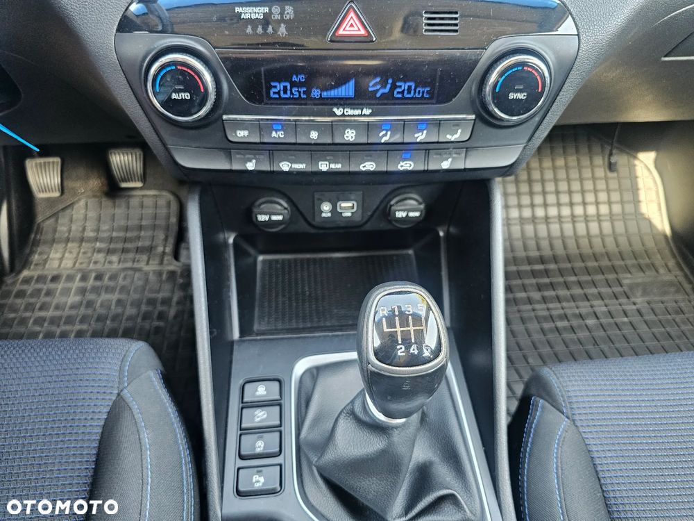Hyundai Tucson blue 1.6 GDi 2WD Navi - 13