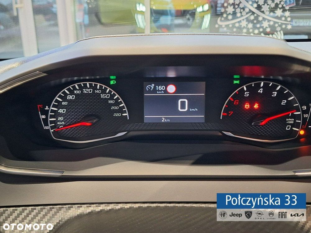 Peugeot 208 - 18