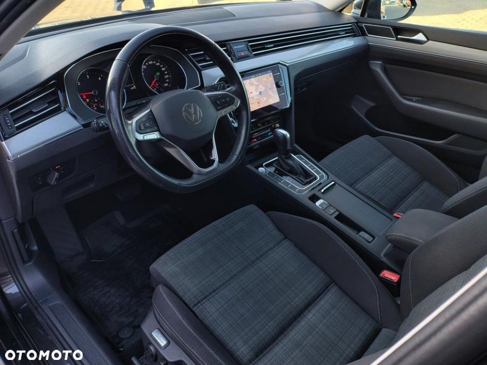 Volkswagen Passat - 15