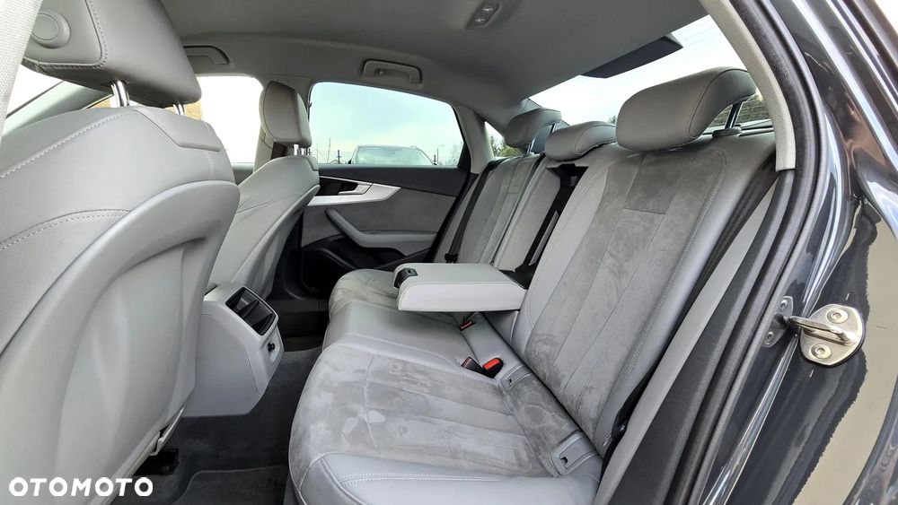 Audi A4 Limousine - 30