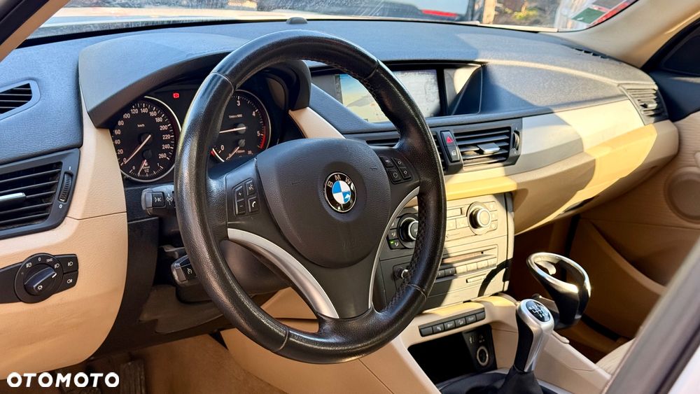 BMW X1 xDrive20d - 28
