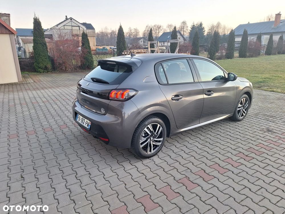 Peugeot 208 PureTech 100 Business - 17