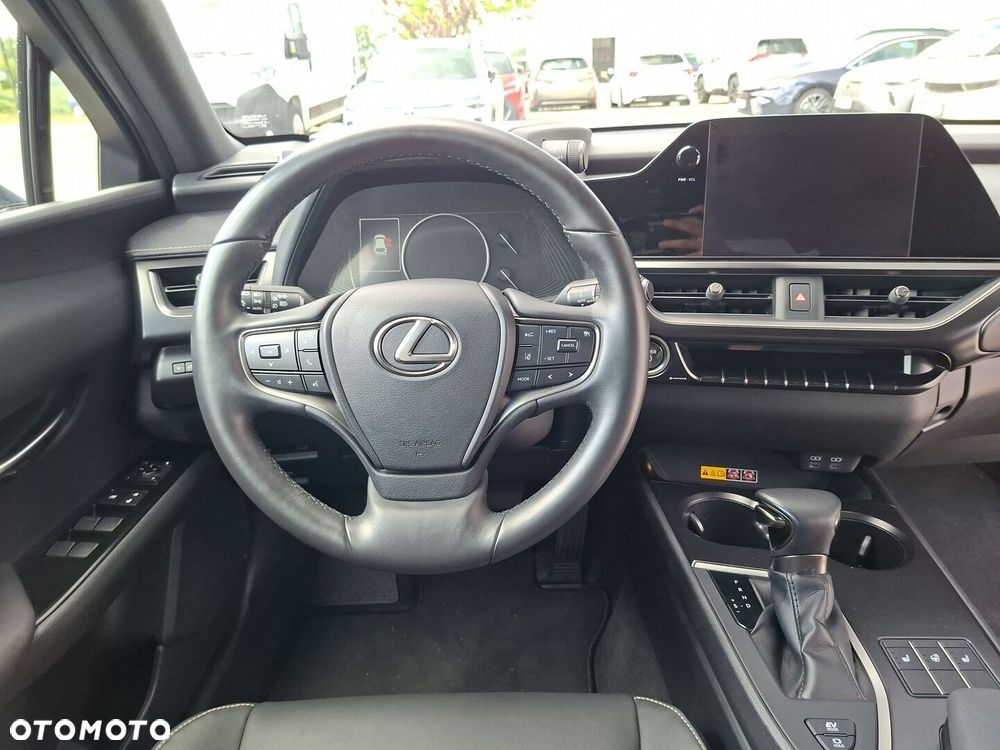 Lexus UX 250h GPF F Sport Design 2WD - 12