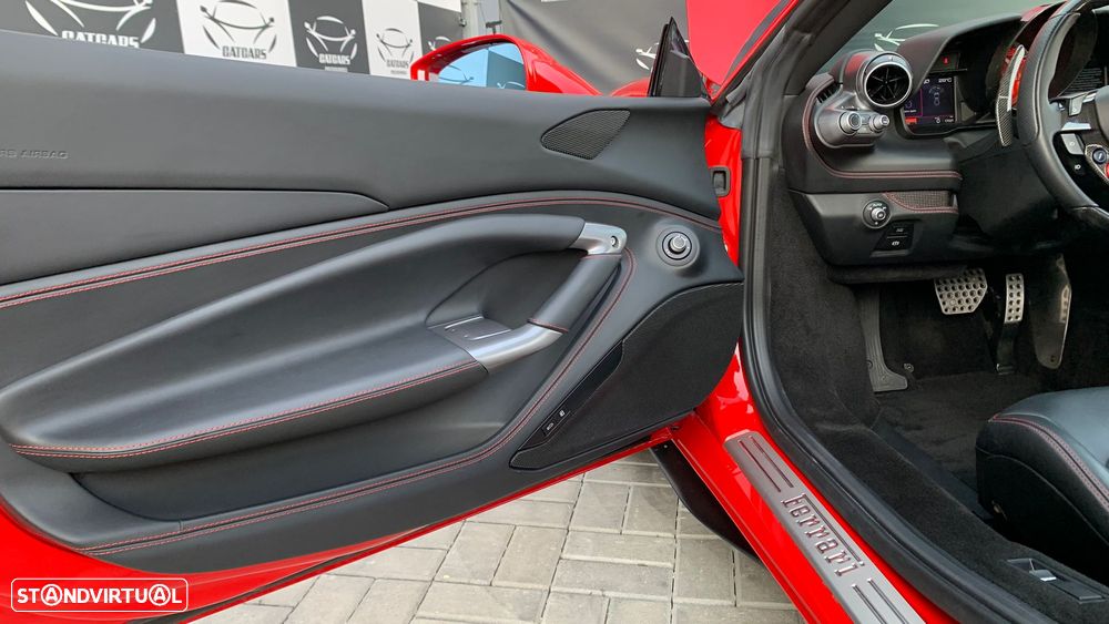 Ferrari F8 Tributo - 15