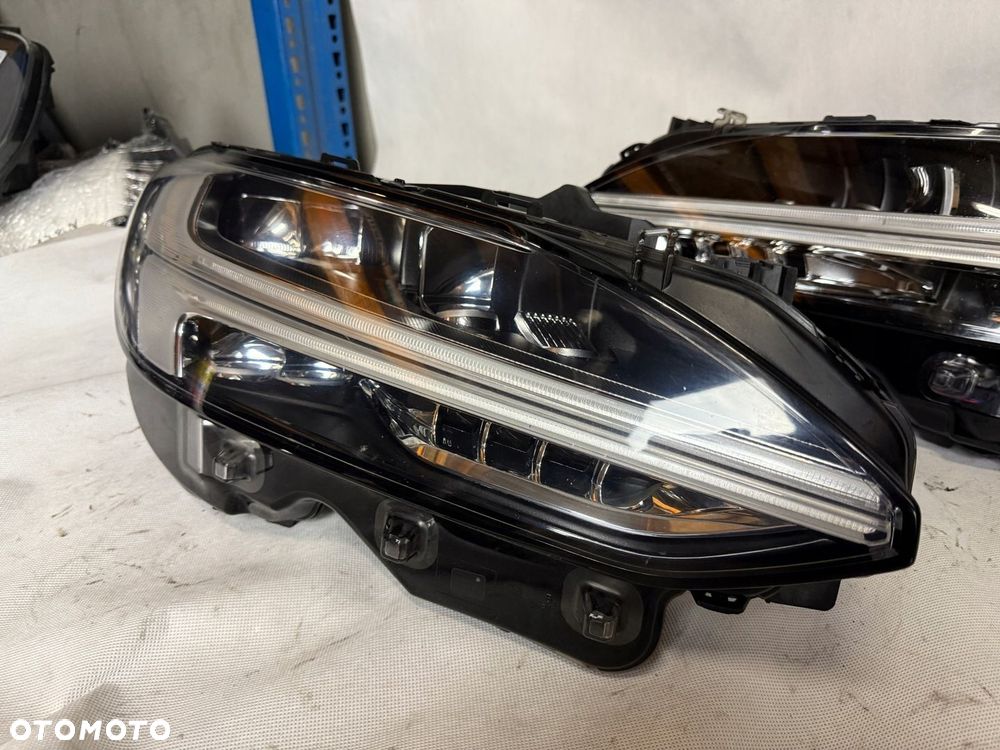 VOLVO V90 S90 FULL LED MID LAMPA LEWA PRAWA REFLEKTOR LEWY PRAWY DEMONTAŻ - 3