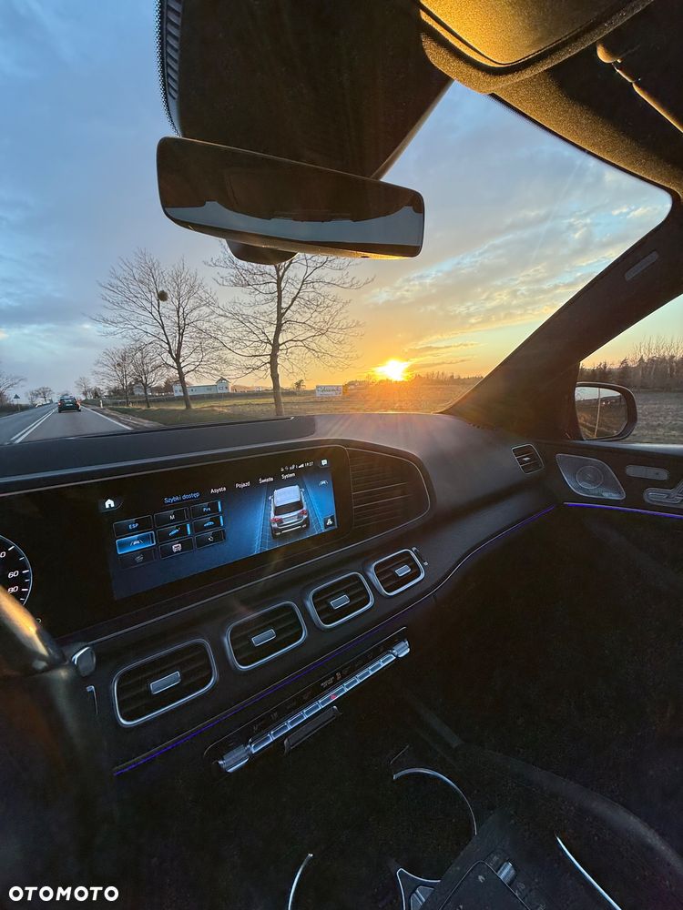 Mercedes-Benz GLE - 12
