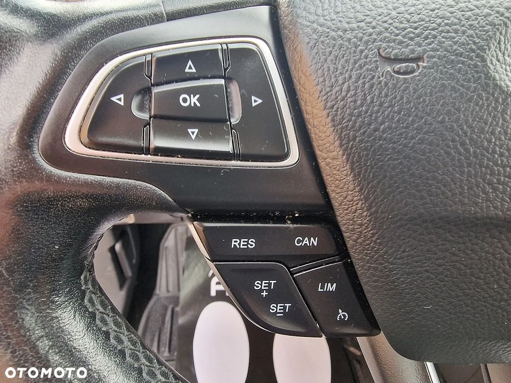 Ford Focus - 13
