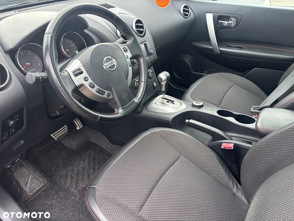 Nissan Qashqai 2.0 dCi 4 x 4 DPF I-Way - 35