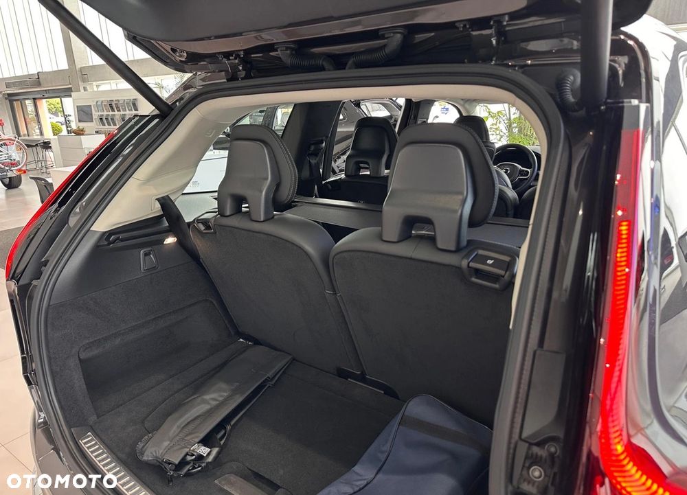 Volvo XC 90 B5 B AWD Plus Bright - 10