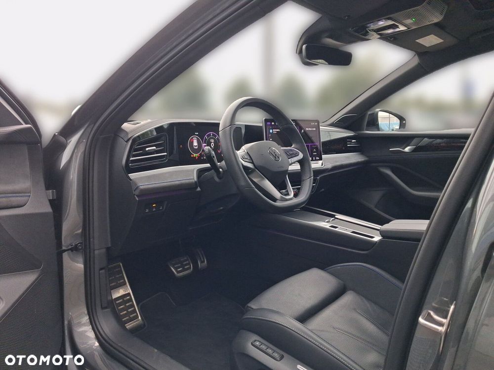 Volkswagen Passat - 10