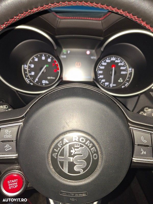 Alfa Romeo Stelvio 2.9 V6 Turbo AWD AT8 Quadrifoglio - 8