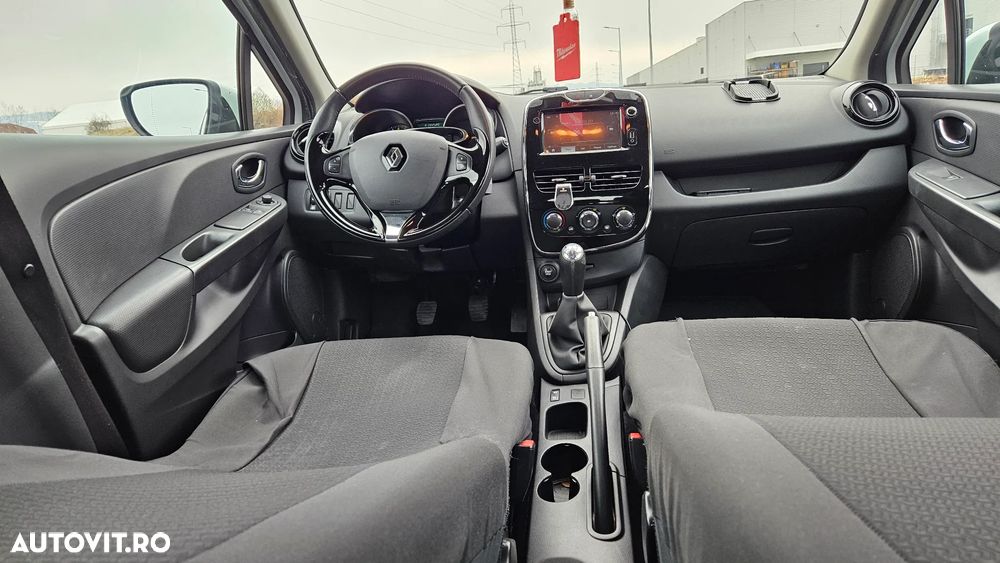 Renault Clio 1.2 16V Expression - 10