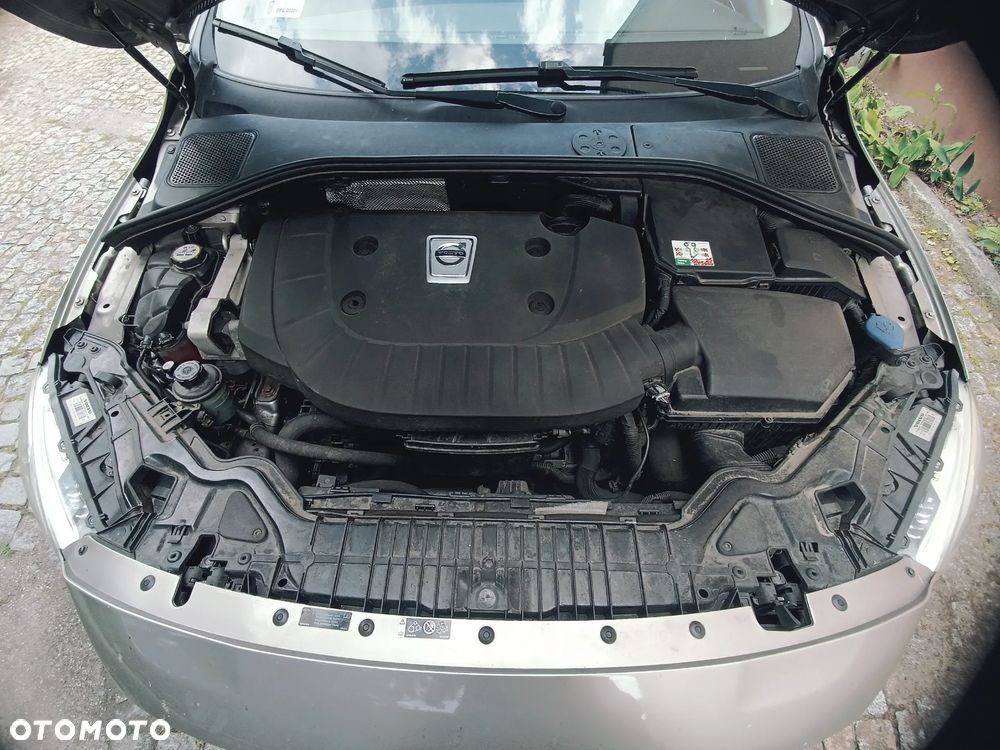 Volvo V60 D4 Momentum - 11