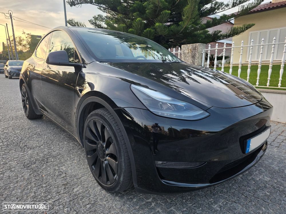 Tesla Model Y Long Range Dual Motor AWD - 1