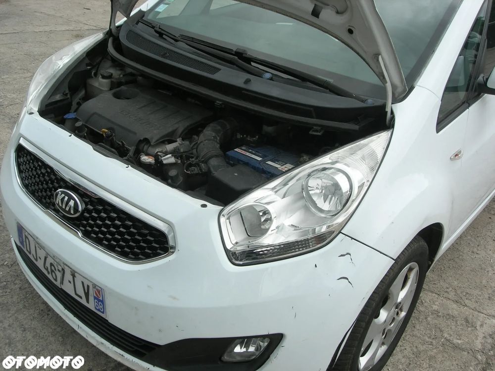 Kia Venga - 11