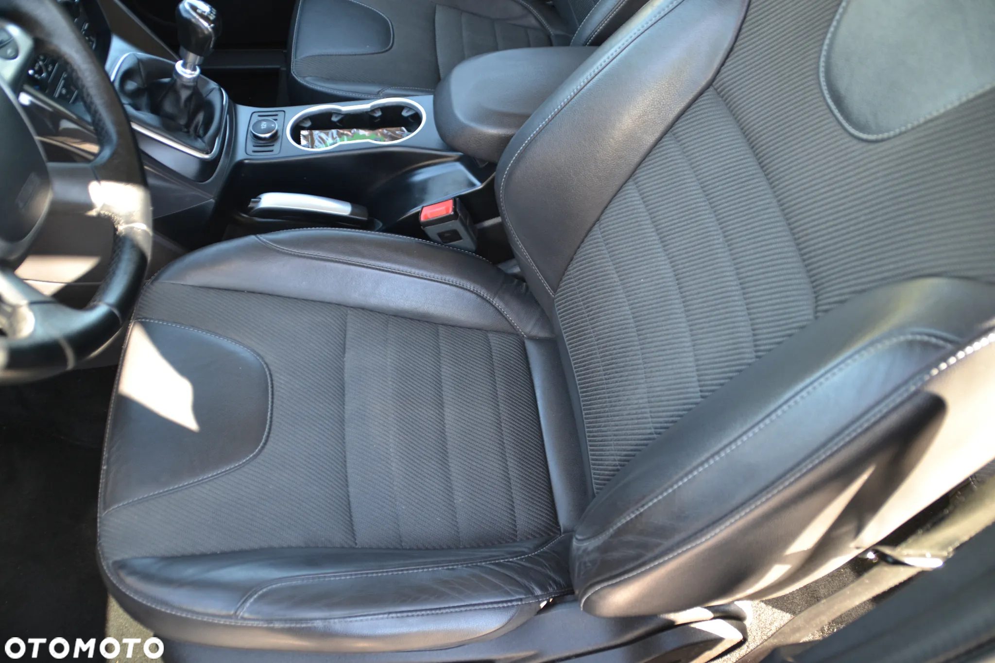 Ford Kuga - 22