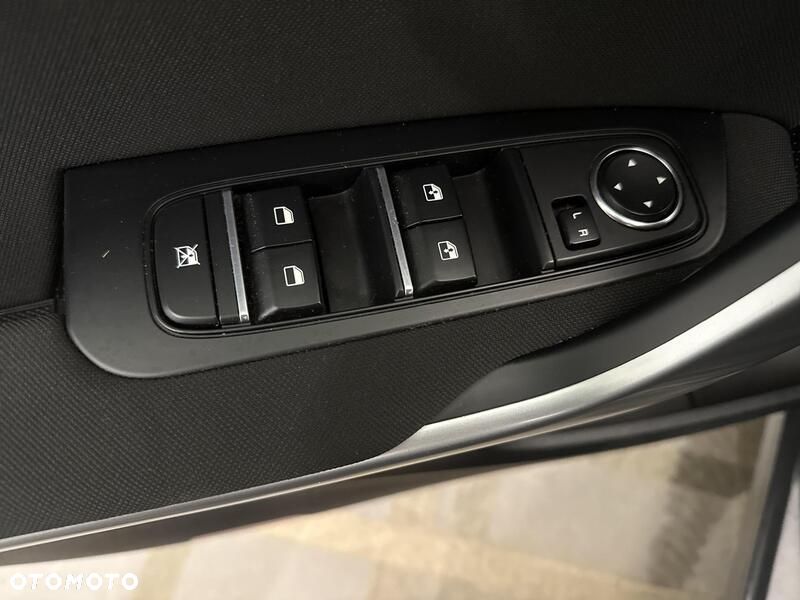 Kia Ceed 1.5 T-GDI M DCT - 12