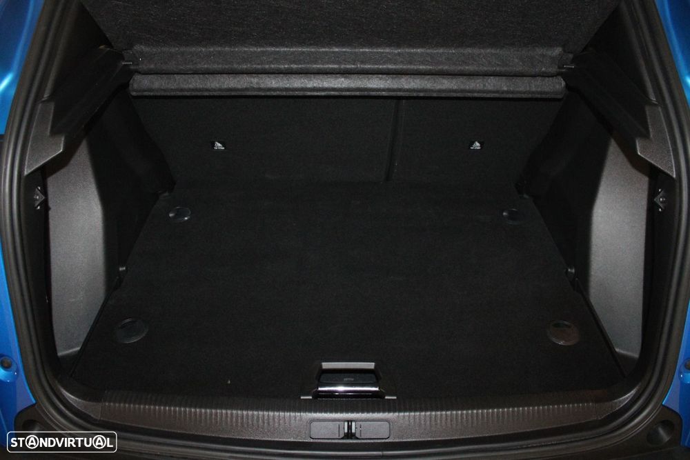 Peugeot e-2008 50 kWh Allure Pack - 6