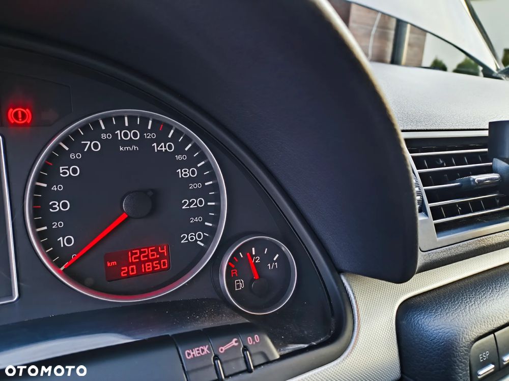 Audi A4 Avant - 11